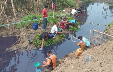 Lokasi Kebocoran Pipa BBM Pertamina di Cilacap Dipasang Garis Polisi