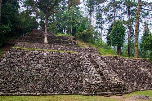 Sejarah Candi Kethek di Lereng Barat Gunung Lawu