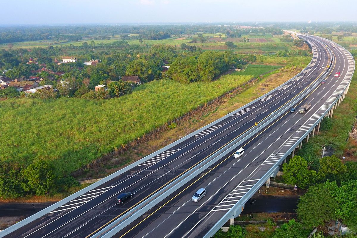 Jalan tol yang ada di Indonesia.