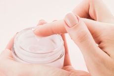 Mengenal Ceramide pada Skincare, Manfaat dan Efek Sampingnya