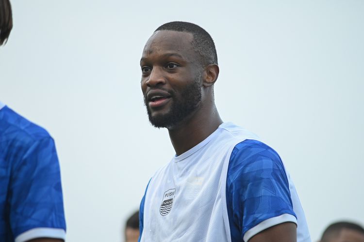 Alasan Gabriel Mutombo Tak Bisa Tolak Tawaran Persib