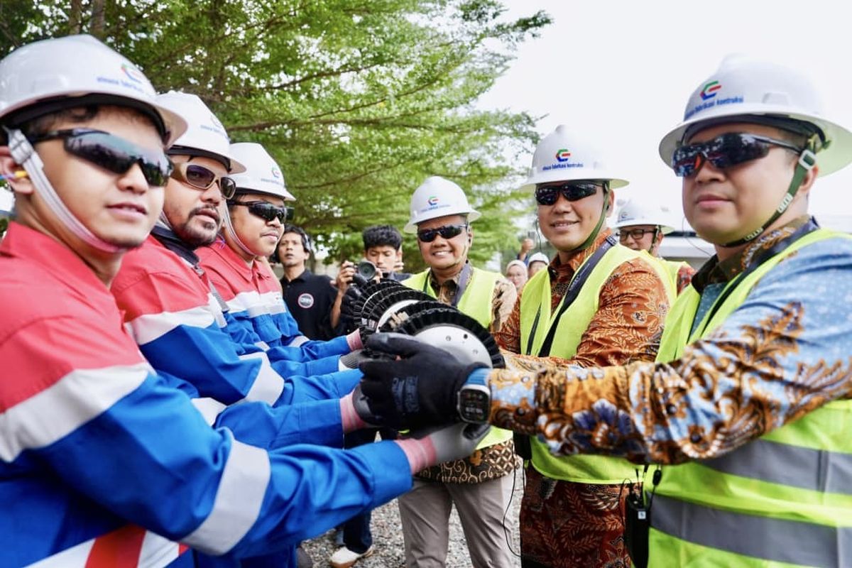 PT Pertamina (Persero) bekerja sama dengan PT Pindad meluncurkan teknologi ultrasonik inspeksi pipa migas pertama di Indonesia.