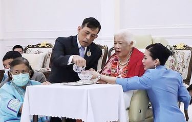 Di Tengah Demo Besar, Kerajaan Thailand Berpesta Rayakan Ulang ...