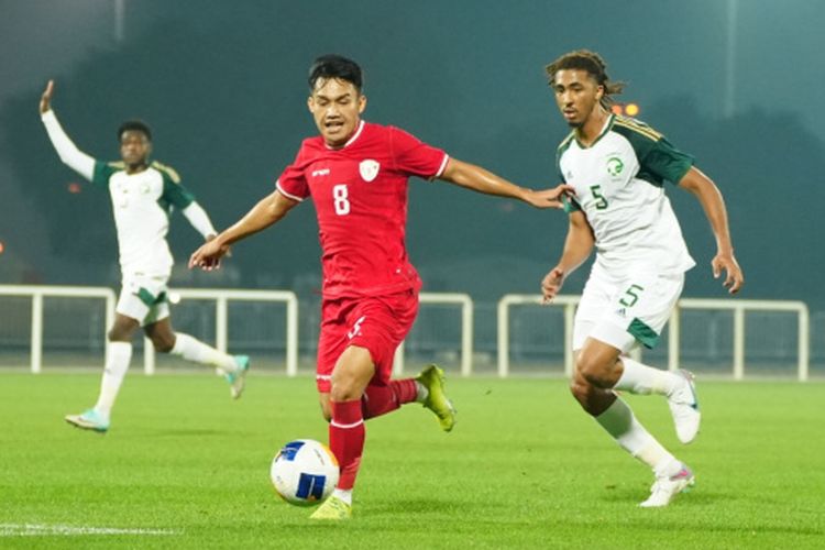 Timnas U23 Indonesia menelan kekalahan 1-3 dari Arab Saudi dalam laga uji coba internasional menjelang Piala Asia U23 2024.