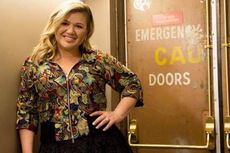 Ini Tanggapan Kelly Clarkson Soal Komentar Negatif yang Diterimanya