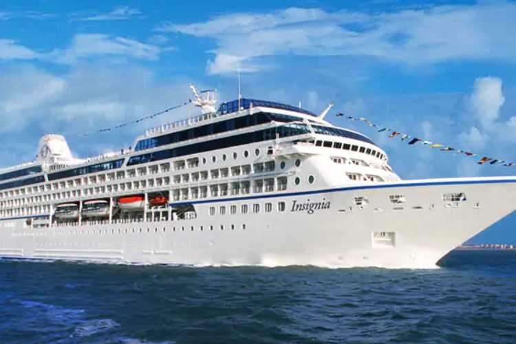 Kapal pesiar MS Insignia milik perusahaan kapal pesiar berbasis di Miami, AS bernama Oceania Cruises (dok. https://www.oceaniacruises.com/).