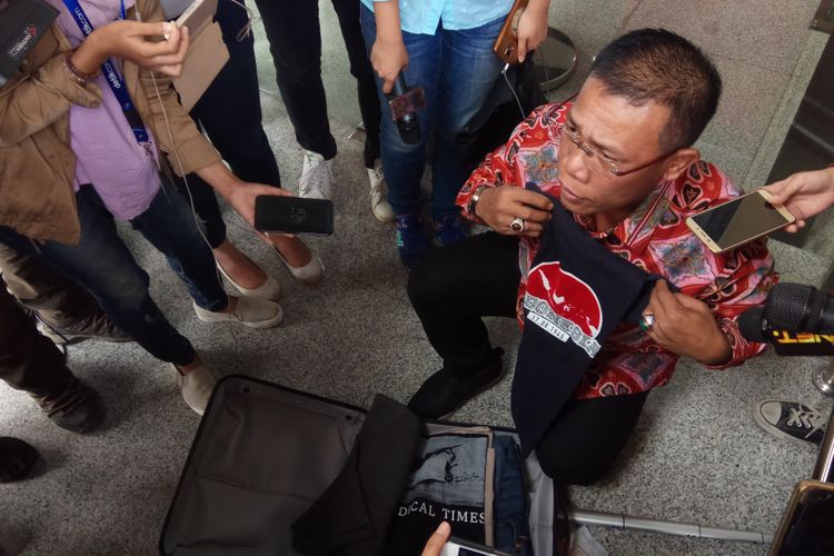 Wakil Ketua Panitia Khusus Hak Angket Komisi Pemberantasan Korupsi (KPK), Masinton Pasaribu mendatangi gedung KPK. Jakarta, Senin (4/9/2017).