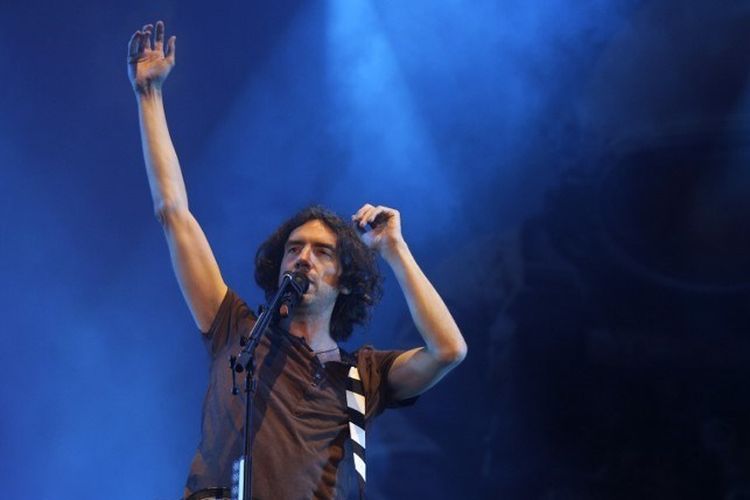 Vokalis Gary Lightbody dari band Snow Patrol tampil di acara Alive Music Festival in Oeiras, near Lisbon on July 12, 2018. 