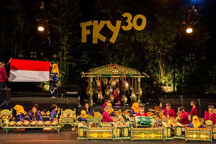 Konser Kesenian Gamelan oleh Prasasti UGM