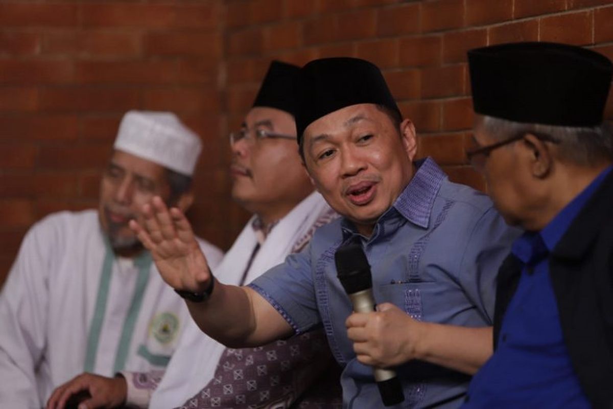 Ketua Umum Partai Gelora Anis Matta saat berdialog dengan para kiai, ulama, asatidz dan asatidzah se-Kota Depok yang digelar di Gelora Media Centre, Jakarta pada Jumat (26/1/2024) malam 