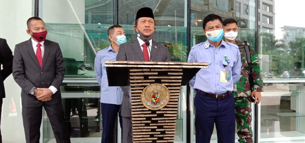 Ingin Lebih Baik dari Edhy Prabowo, Menteri Trenggono Ditantang Cabut Izin Ekspor Benur