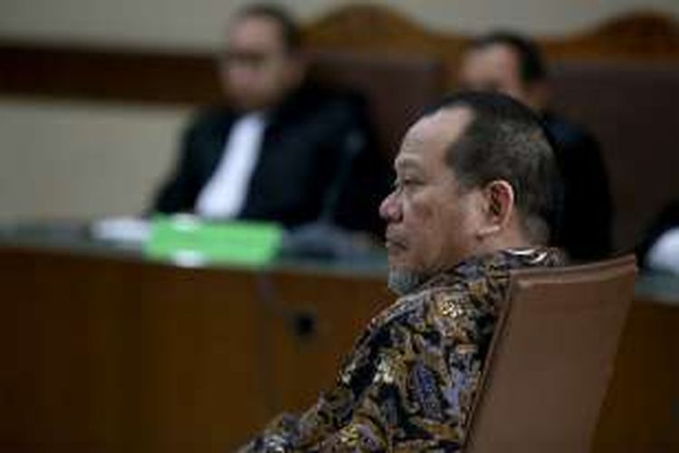 Mantan Ketua Umum Kamar Dagang dan Industri Jawa Timur, La Nyalla Mattalitti menjalani persidangan di Pengadilan Tipikor Jakarta, Rabu (30/11/2016). La Nyalla Matalitti ditetapkan sebagai tersangka kasus dugaan korupsi dana hibah Kadin Jawa Timur tahun 2012 pada 16 Maret 2016.