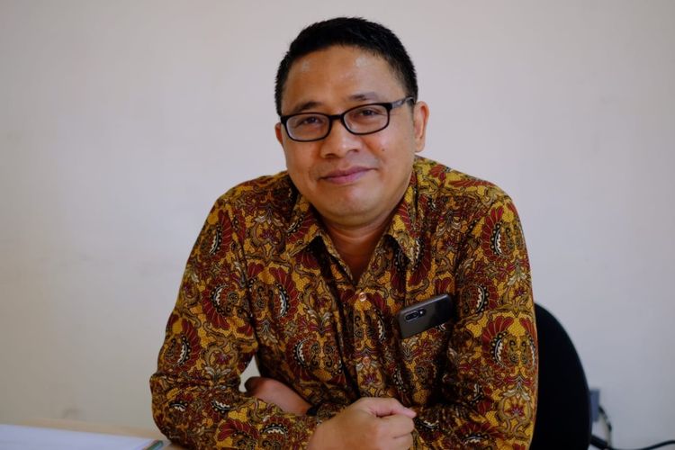 Dosen Ilmu Politik Universitas Brawijaya (UB) Wawan Sobari saat mengomentari terpilihnya anggota KPU dan Bawaslu periode 2022-2027.