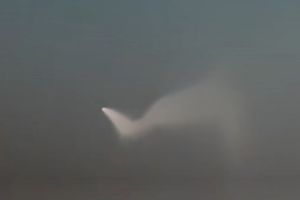 Benda Misterius di Langit Bali Ternyata Jejak Roket China Jielong-3, Ini Penjelasan BRIN