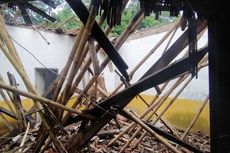 Diguyur Hujan Lebat, Bangunan SD di Cianjur Ambruk