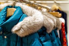 Tips Packing Pakaian untuk Musim Dingin agar Koper Muat Banyak
