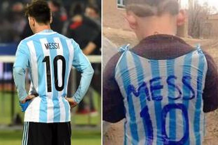 Seorang bocah yang belum diketahui identitasnya (kanan) mengenakan jersey bertuliskan Lionel Messi yang terbuat dari plastik.