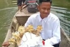 Viral Pasangan Pengantin di Lamongan Naik Perahu karena Banjir, Ini Cerita di Baliknya
