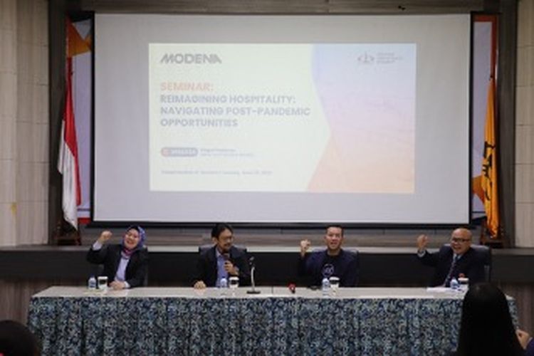IP Trisakti dan Modena Indonesia,menggelar seminar bertajuk Reimagining Hospitality: Navigating Post-Pandemic Opportunities di Ruang Auditorium IP Trisakti pada Selasa, 20 Juni 2023.