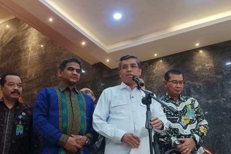 Menaker Janji Pecat Penjabat yang Terlibat Kasus K3, Bagaimana dengan Wamenaker?