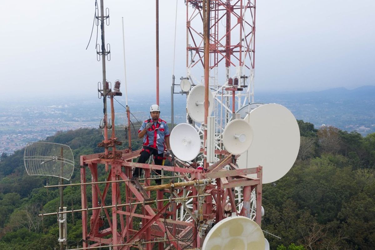 Saham TLKM Anjlok 14,13 Persen, Dekati ARB, Jadi Pemberat IHSG