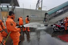 Banyak Orang Kencing Sembarangan, Trotoar Stasiun Lebak Bulus Dijaga 24 Jam