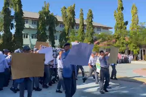 Kepsek SMA 17 Makassar Dimutasi Dampak Aksi Demo Siswanya
