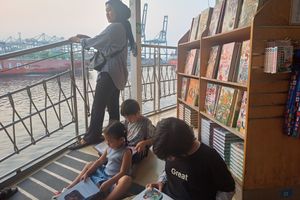 Doulos Hope, Kapal Buku Terapung yang Berkeliling Asia dan Pasifik kini Singgah di Kalibaru Jakut