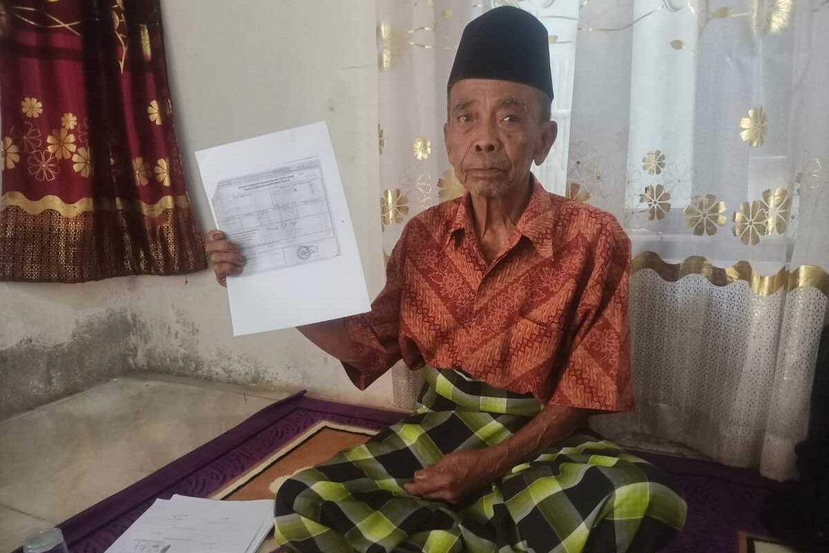 Men Misrda tatilda edim va ayollar bilan jinsiy aloqada edim. Tualetda porno video