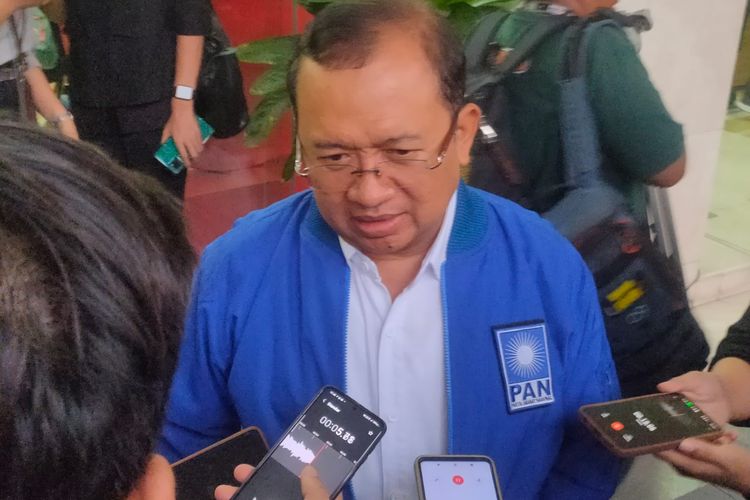 Politisi PAN Priyo Budi Santoso ditemui di Kantor DPP PDI-P usai pertemuan PAN dengan PDI-P, Jumat (2/6/2023).