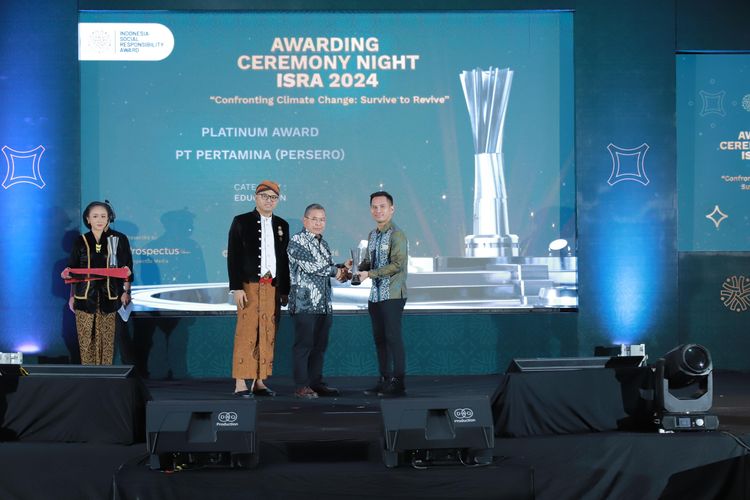 Pertamina Group berhasil meraih 96 penghargaan dalam ajang Indonesia Social Responsibility Award (ISRA) 2024 yang diselenggarakan di Solo, Jawa Tengah (Jateng), Kamis (27/6/2024).
