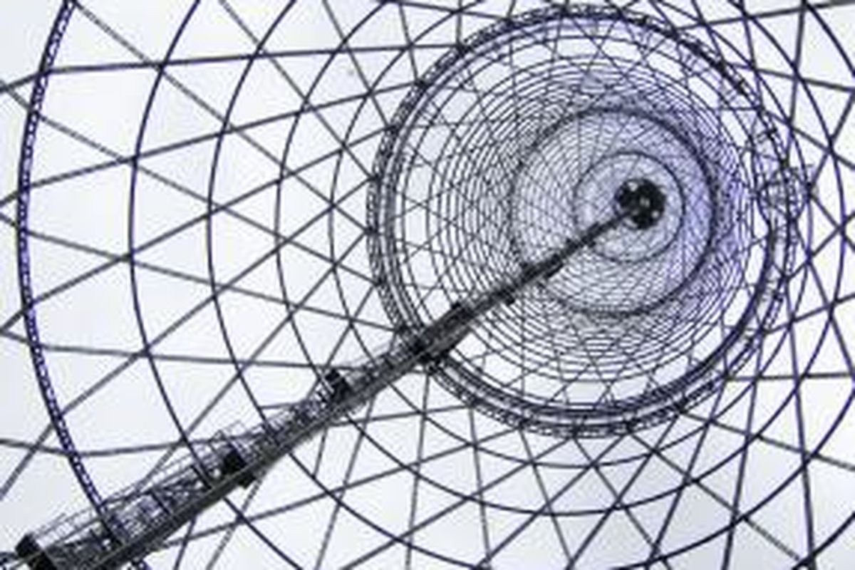 Ilustrasi Shukhov Radio Tower di Shabolovka St. Moscow.