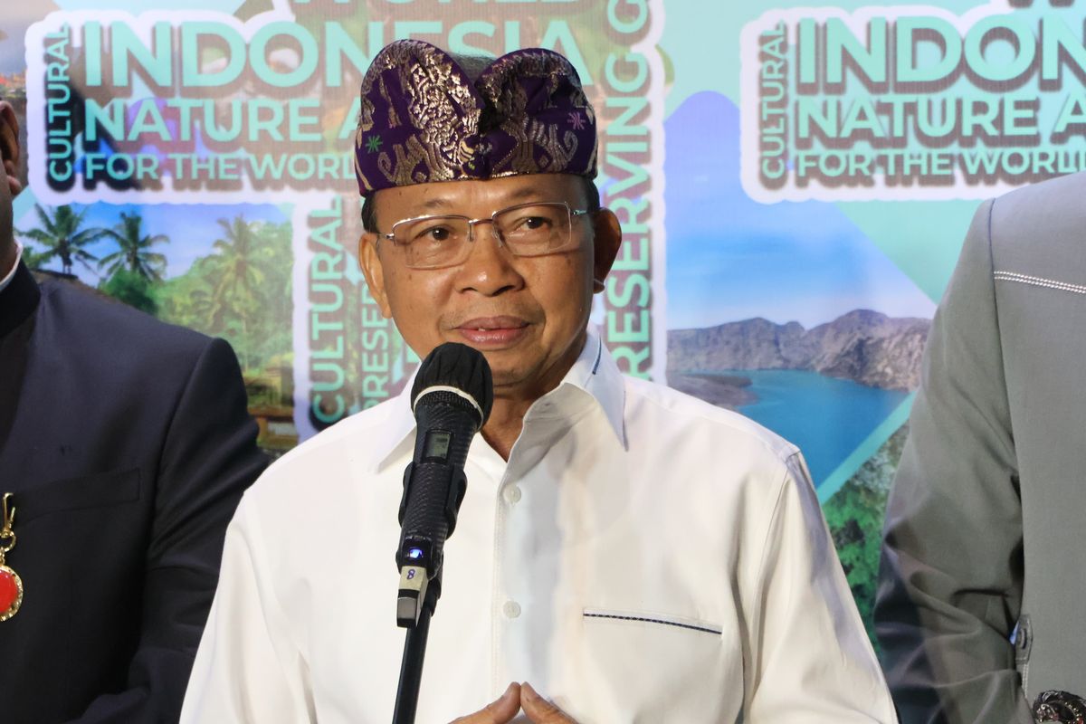 Gubernur Bali, I Wayan Koster. 