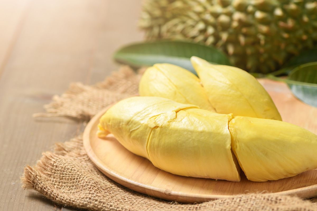 Ilustrasi asam urat apa boleh makan durian?