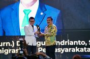 Wujudkan Gebrakan Perubahan, Menteri Imipas Terima Penghargaan Transformational Leader