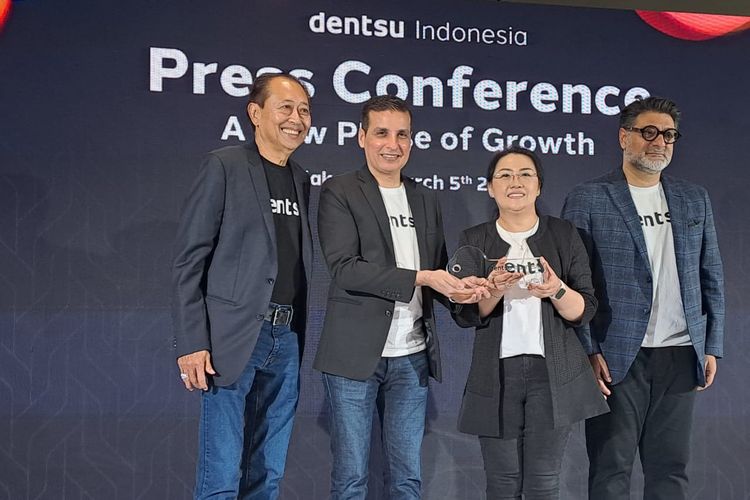 CEO dentsu Asia Tenggara Sanjay Bhasin mengatakan, pihaknya telah menemukan Elvira sebagai sosok pemimpin transformatif pemasaran yang berpengalaman dengan pengetahuan kental tentang pasar Indonesia. Elvira diyakini mampu memimpin bisnis dentsu Indonesia.