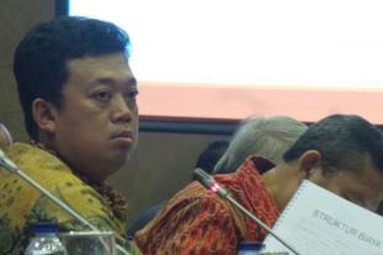 Kepala BNP2TKI Nusron Wahid saat menghadiri rapat di Komisi IX DPR RI, Gedung Parlemen, Senayan, Jakarta, Selasa (14/4/2015).