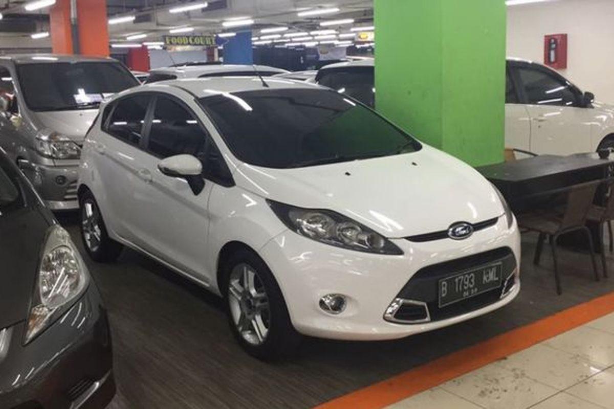 Ford Fiesta di bursa mobil bekas MGK Kemayoran