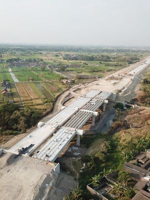 Jalan Tol Solo-Yogyakarta-YIA Kulonprogo merupakan salah satu proyek yang sedang dikerjakan PT Jasa Marga