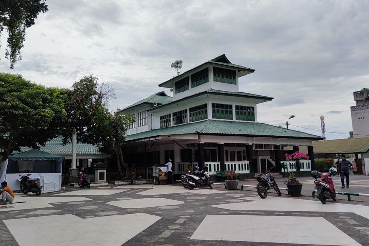 Ilustrasi Masjid di Anjong di Aceh.