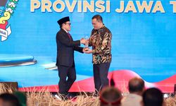 Turunkan Stunting ke 17,1 Persen, Gubernur Ahmad Luthfi Raih National Governance Award 2026