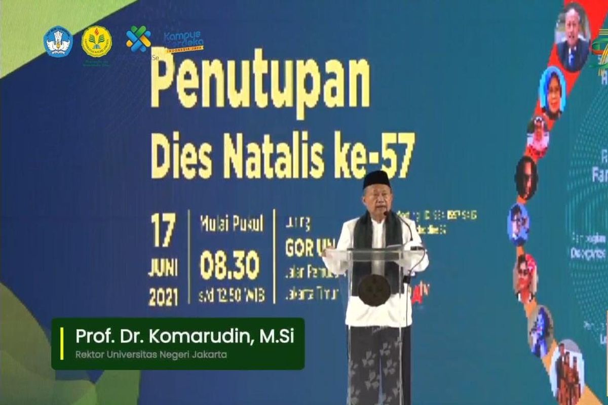 Perayaan penutupan dies natalis ke-57 tahun UNJ digelar secara daring dan luring terbatas pada Kamis, 17 Mei 2021 di Ruang serbaguna Gelanggang Olah Raga Kampus B UNJ, Jakarta.