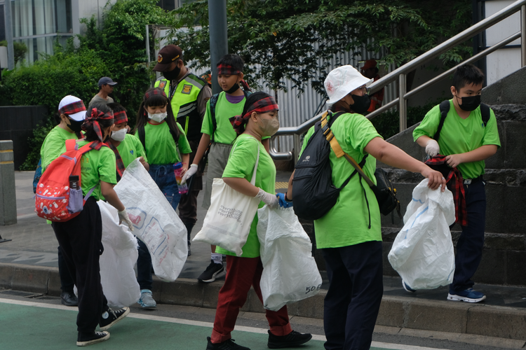 Peringati HPSN Dan HBI 2023, Sekolah Tarakanita Ikut Aksi Bersih Sampah ...