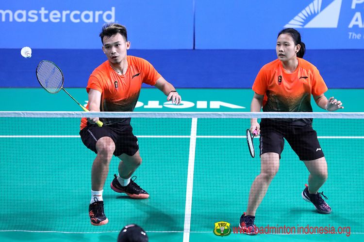 Rinov Rivaldy/Pitha Haningtyas Mentari saat berlaga di perempat final SEA Games 2019 di Muntinlupa Sports Complex, Sabtu (7/12/2019). 