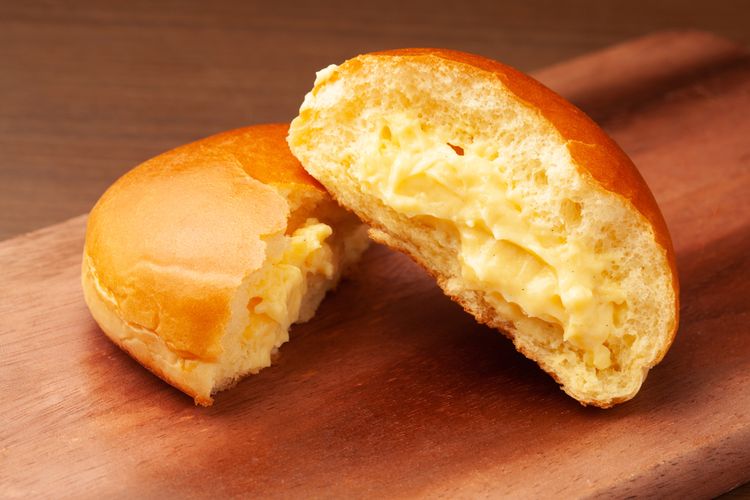 ilustrasi japanese cream bun atau roti krim jepang. 