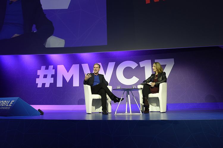 Pendiri sekaligus CEO Netflix Reed Hastings berbicara saat presentasi keynote pada hari pertama ajang Mobile World Congress di Barcelona, Spanyol, Senin (27/2/2017).
