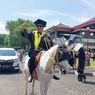 Unik, Wisudawan UGM Ini Naik Kuda Usai Diwisuda