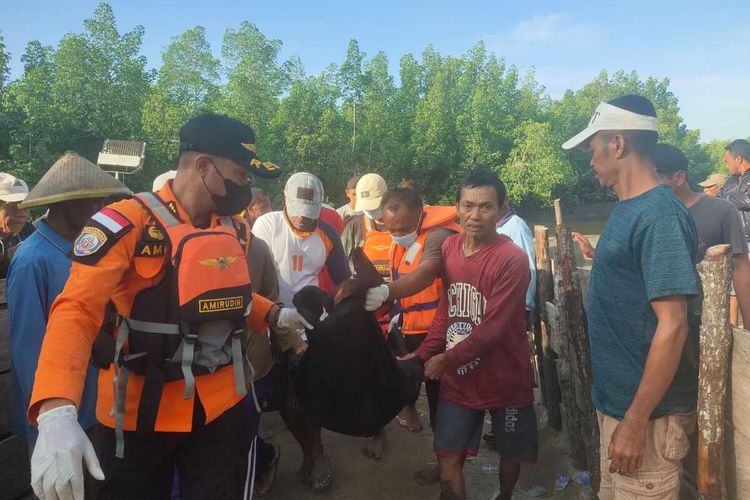 Tim SAR pos Muna berhasil menemukan tubuh Faisal (18) seorang warga Desa Labulubulu, Kecamatan Parigi, Kabupaten Muna, Sulawesi Tenggara, yang tewas diterkam buaya. Jasad korban ditemukan telah mengambang di muara sungai dengan kondisi yang sudah tak utuh lagi.