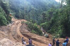 Evakuasi Korban, Alat Berat Dikerahkan Buka Akses ke Lubang Tambang yang Longsor di Sulut