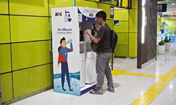  Cukup Bawa Tumbler, Penumpang Kereta Bisa Isi Ulang Air Minum Gratis